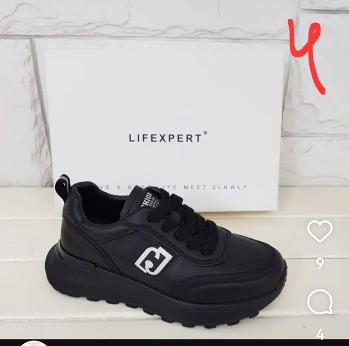 Продам новые кроссовки Lifexpert