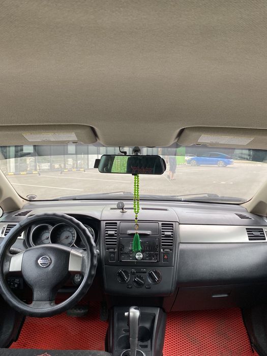 Срочно Продам машину NISSAN VERSA