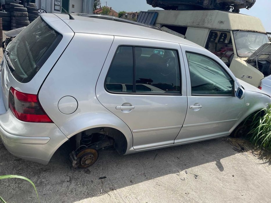 Голф 4 1.6 на части / Vw golf 4 1.6 i на части