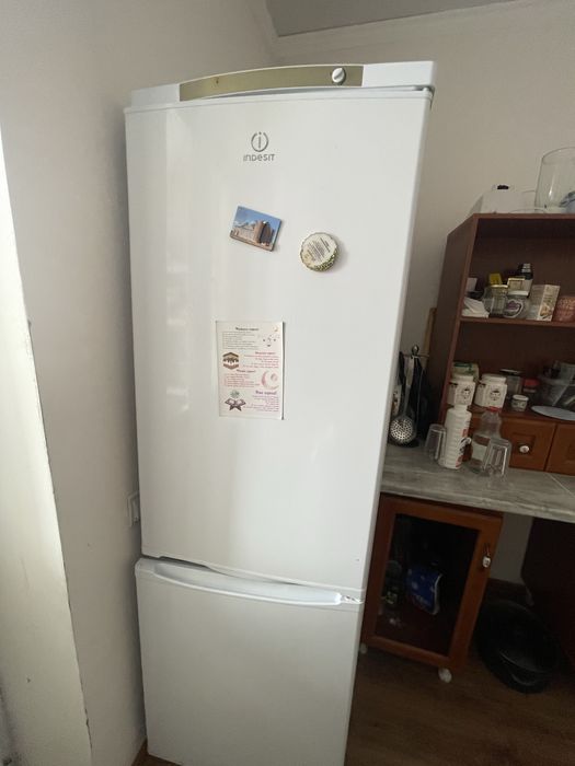 Срочно Продам холодильник