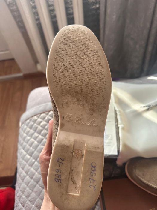 Женская обувь  ,