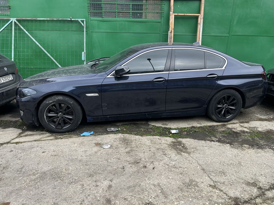 Faruri bmw bixenon bmw f10 f11 m pachet f10  trager