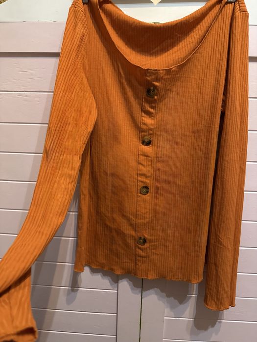 Дамски пуловерчета М размер