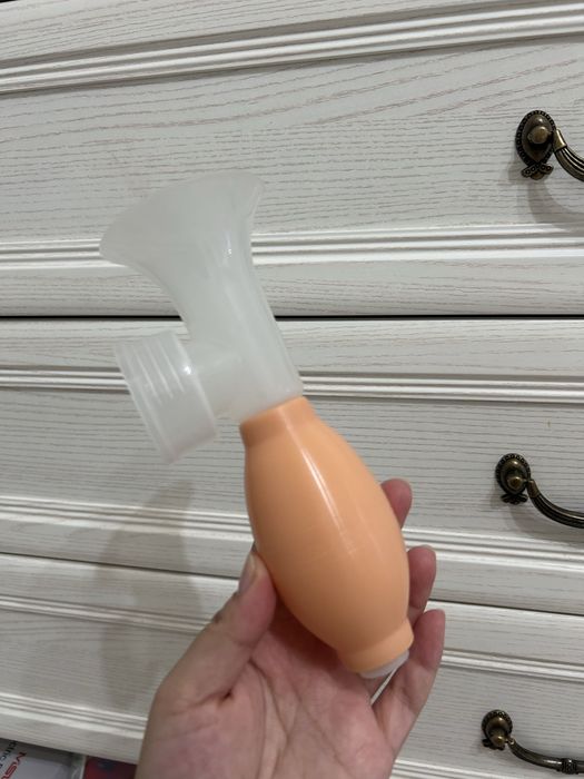 Молокоотсос с бутылочкой