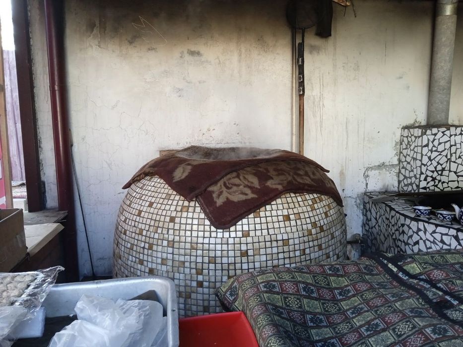 Kafe Участка дом қорасаройда кафеси бн ярми кафе ярми уй аделна болинг