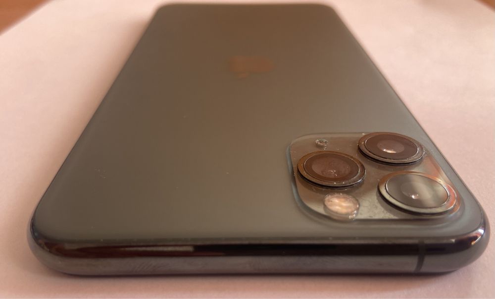 Продам IPhone 11 Pro Max 256GB