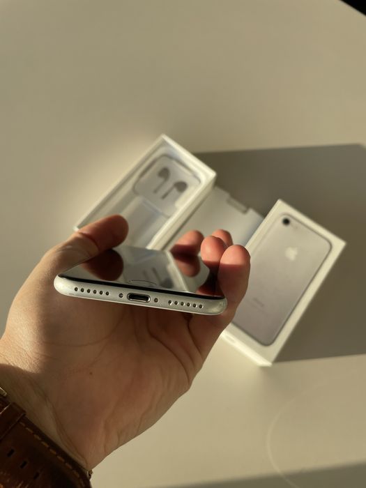 Vand iPhone SE White