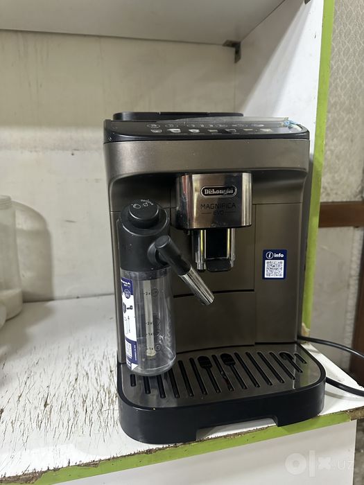 Кофе машина «DeLonghi MAGNIFICA EVO”