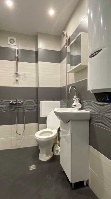 Дава се под наем Двустаен апартамент в Враца, Вежен - 60 кв.м за 428.91 € - Снимка #12