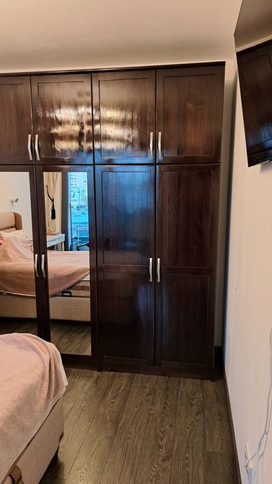 Продавам трикратен гардероб-дървен