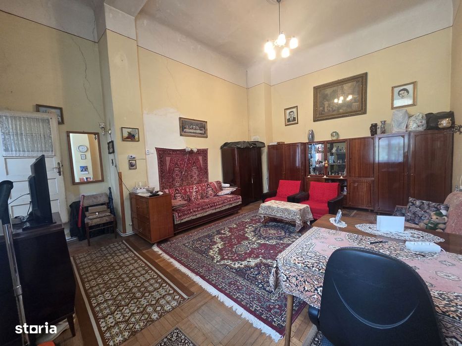 De vânzare apartament 2 camere zona ultracentrală