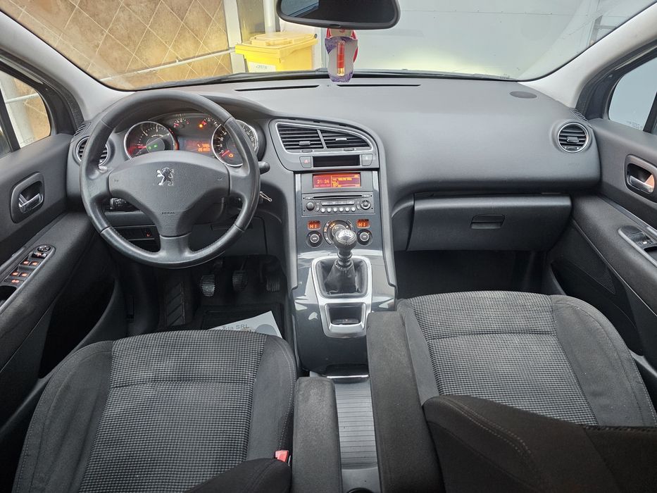 Peugeot 5008 1.6 hdi An 2012 euro 5