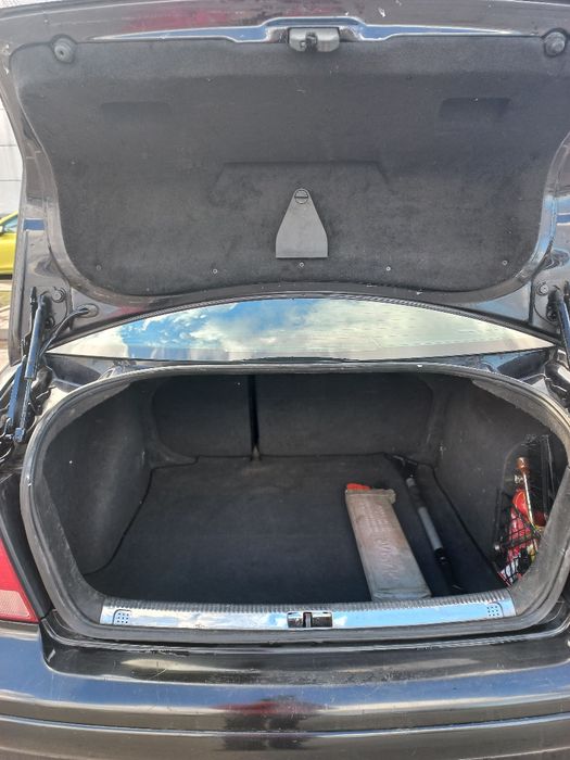 Продавам Фолцваген Бора