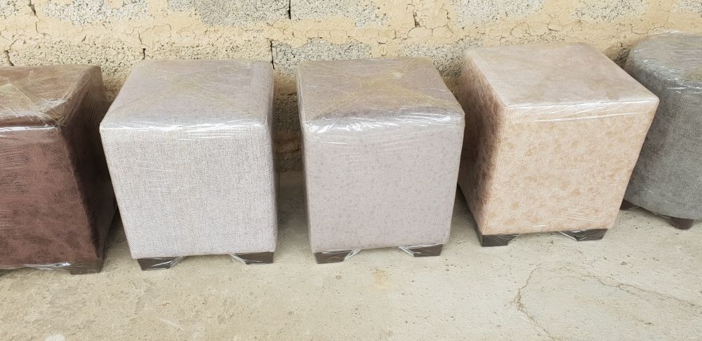 Качественные пуфики.