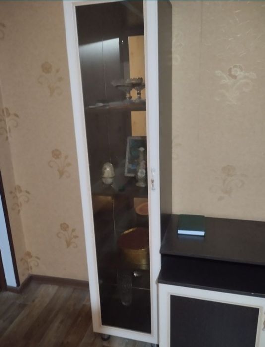 Продам стенку в гостиную