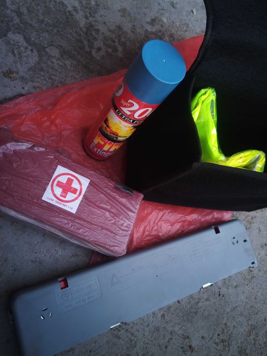 Необходим комплект за автомобил