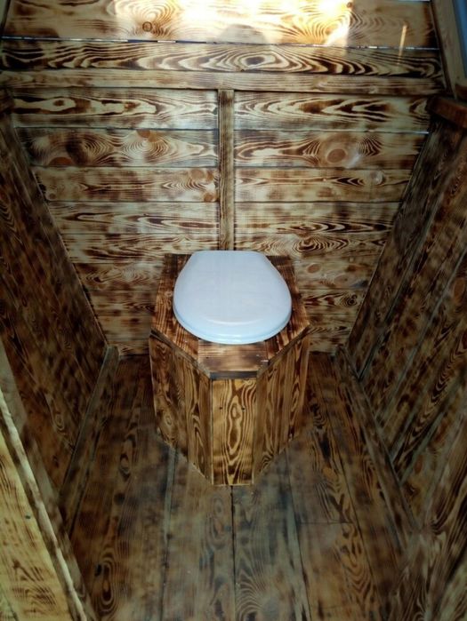 Уличный.  туалет