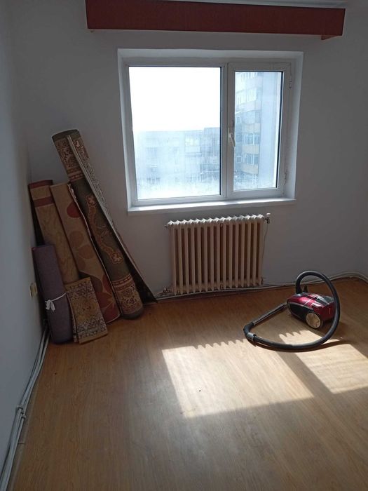 Apartament 3 camere de inchiriat