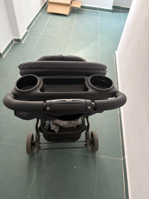 Vând cărucior sport