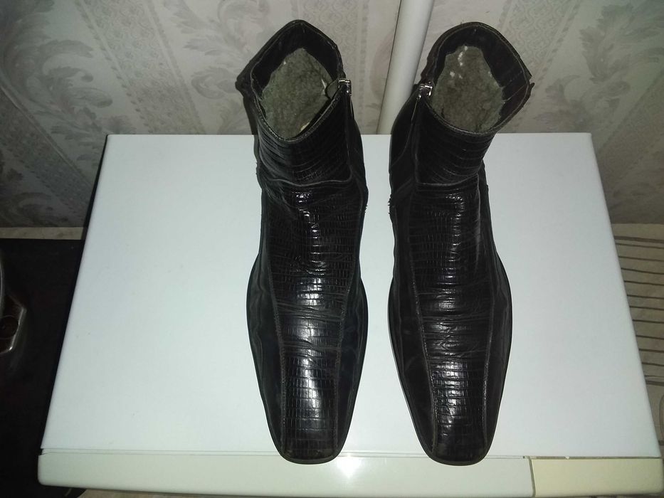 Кожаные мужские сапоги с мехом в хорошем состоянии Размер 41-42 Италия