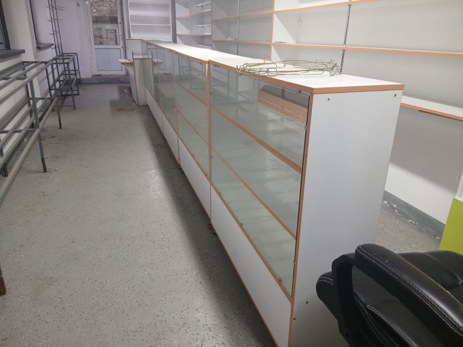 Продам полки для магазина