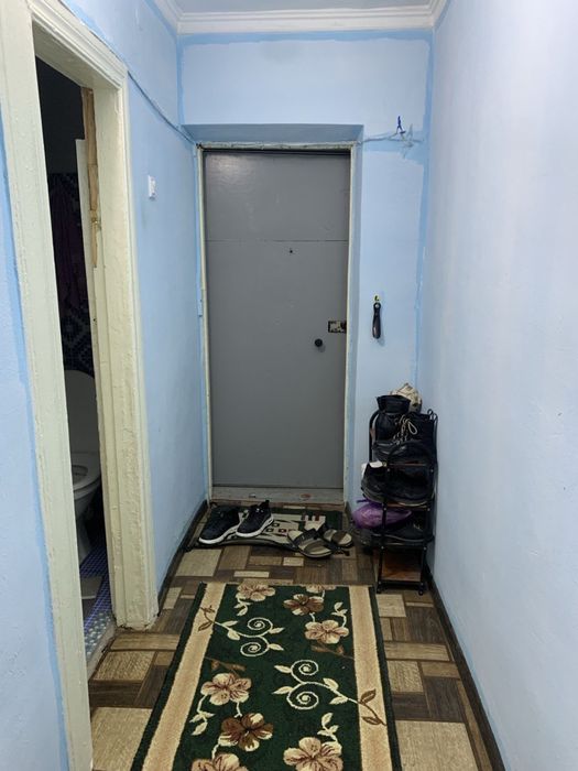 Срочно двухкомнатная 65 квадратов