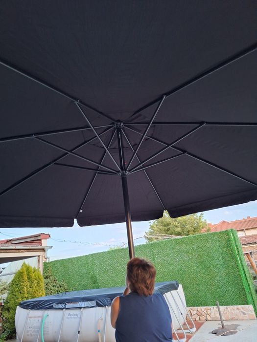 Градински чадъри (диаметър 387см и 290см)