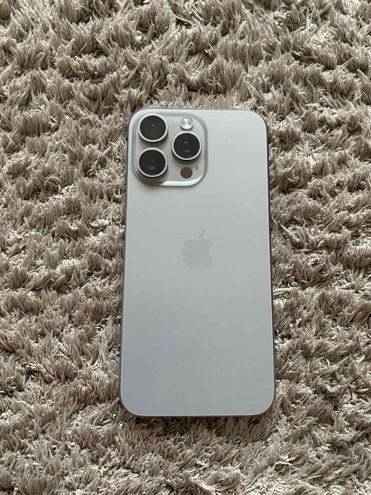 iPhone 15 Pro max (Natural Titanium) – С ГАРАНЦИЯ