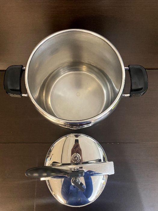 AETERNUM ITALY / Италия качествена тенджера под налягане 7 литра