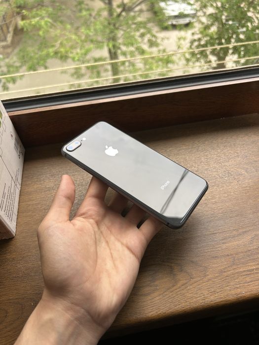 Iphone 8 plus sotiladi