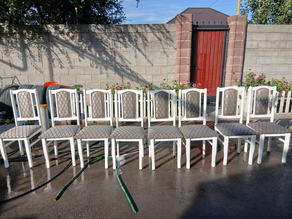 Продам стулья 8штук