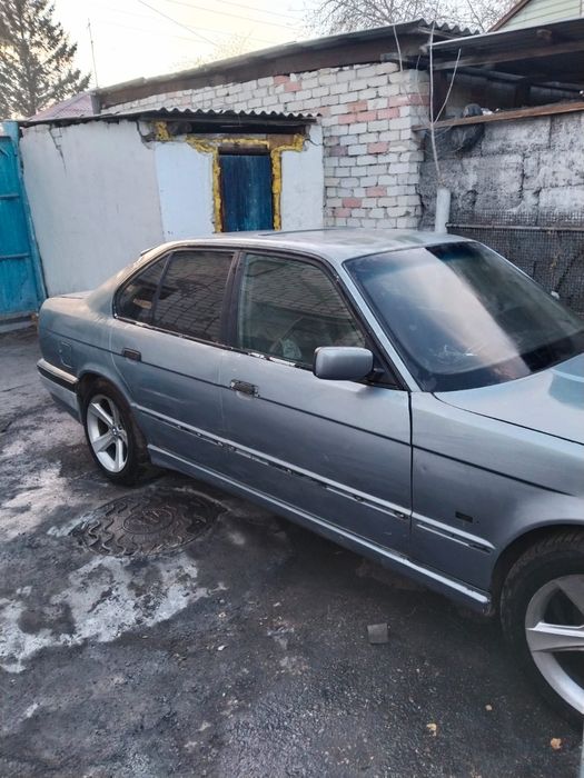 Продаётся BMW 520