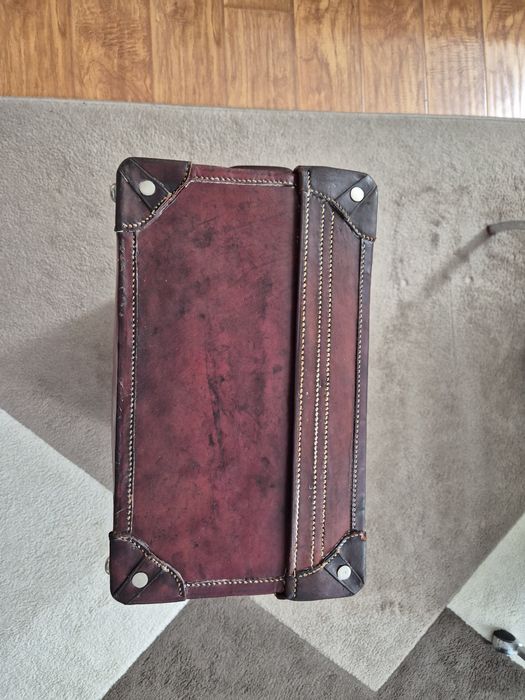 Valiza/geamantan piele vechi