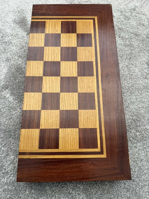 Стара табла/шах за игра