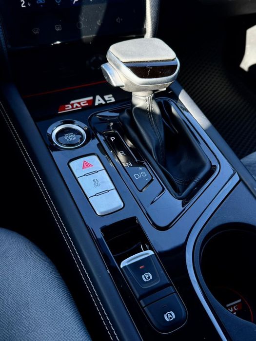 Продам jac j7 2023 года