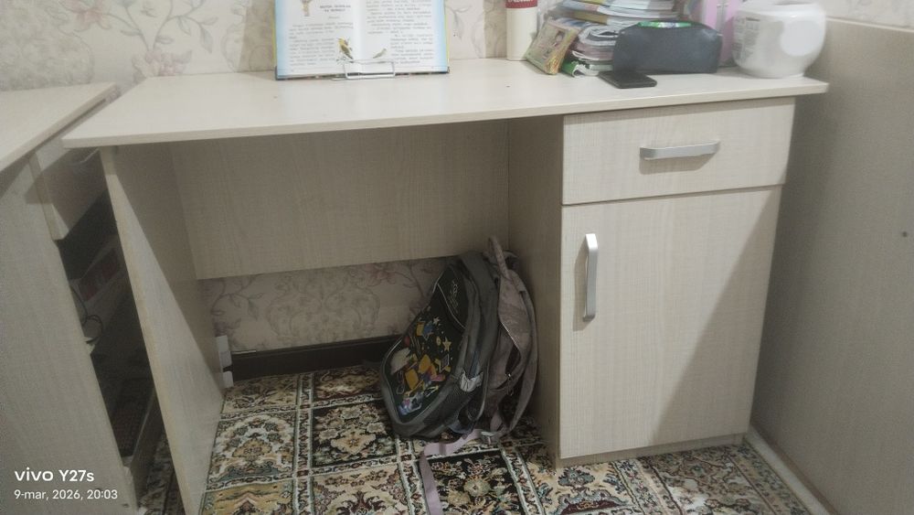 Дарс стол сотилади холати яхши