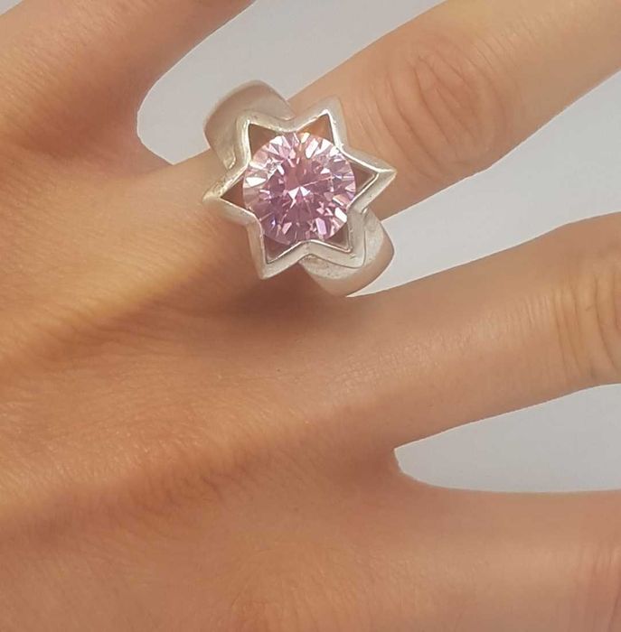 Superb inel vintage din argint si cristal roz