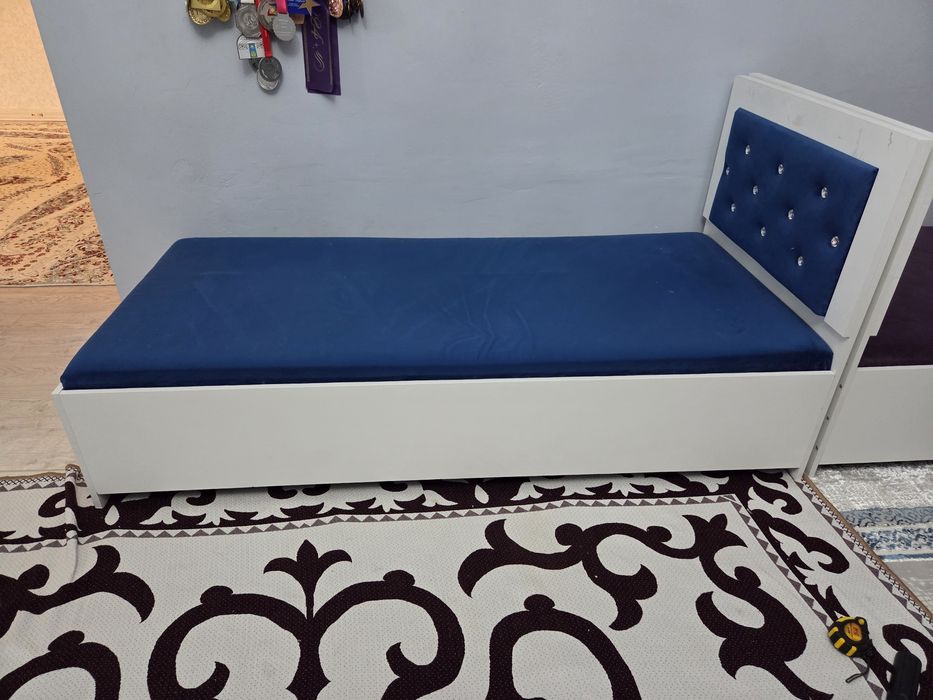 Детский кровать .