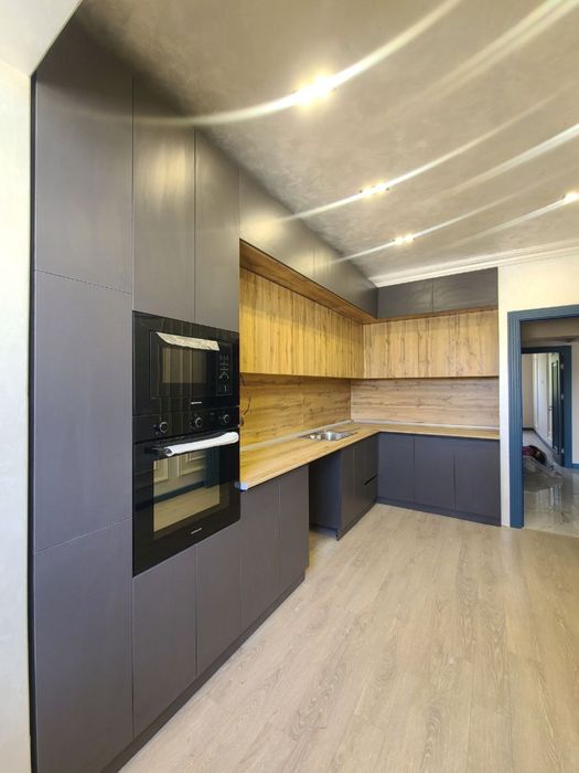 Кухонная мебель на заказ из крашенний мдф лукс мебель на заказ