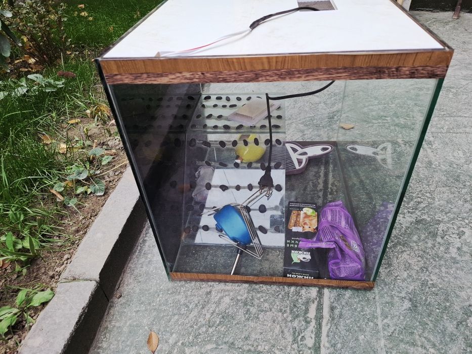 Терариум продам срочно