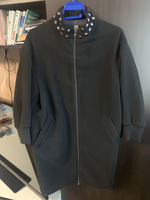 Палто love moschino