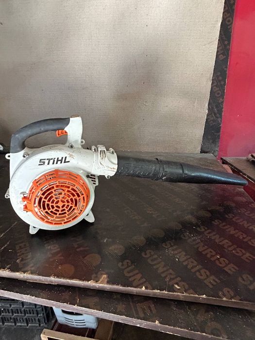 Духалка за гараж много мощна бензинова ЩИЛ SHTIL неразличим от нова