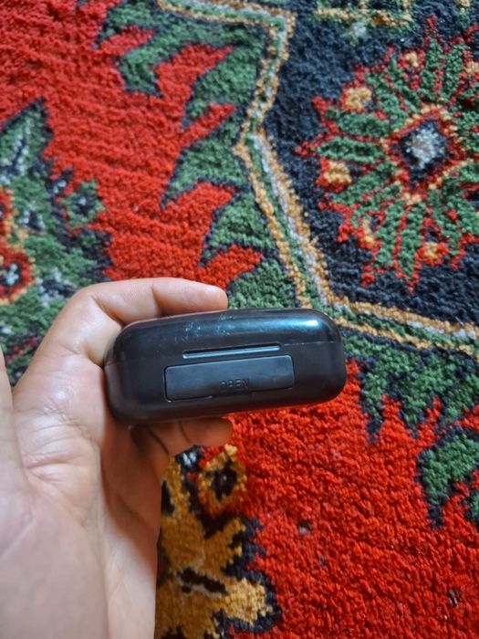 Bluetooth naushnik yangi