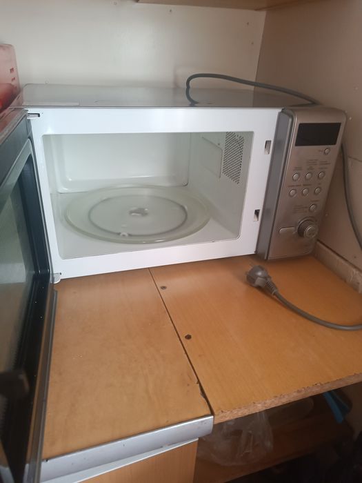 Срочно продам микроволновку