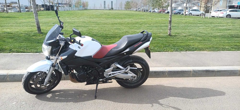 Vand Suzuki GSR 600 din 2007