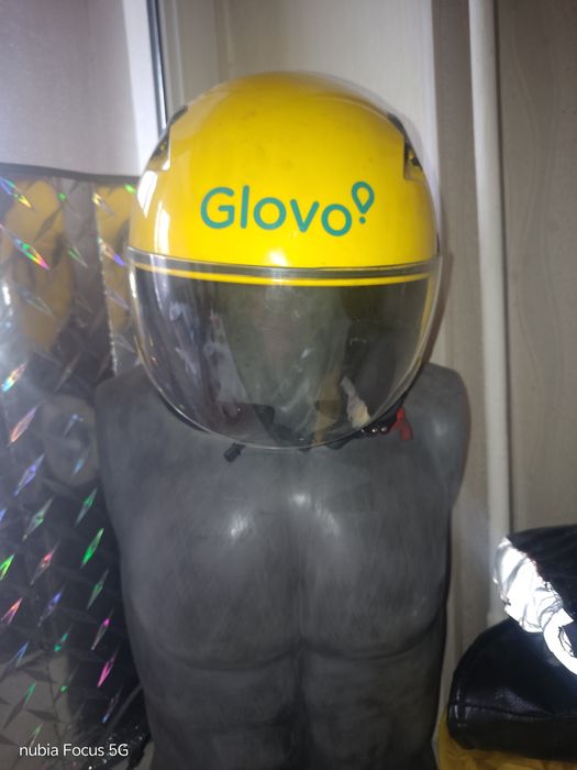 Продам шлем срочно