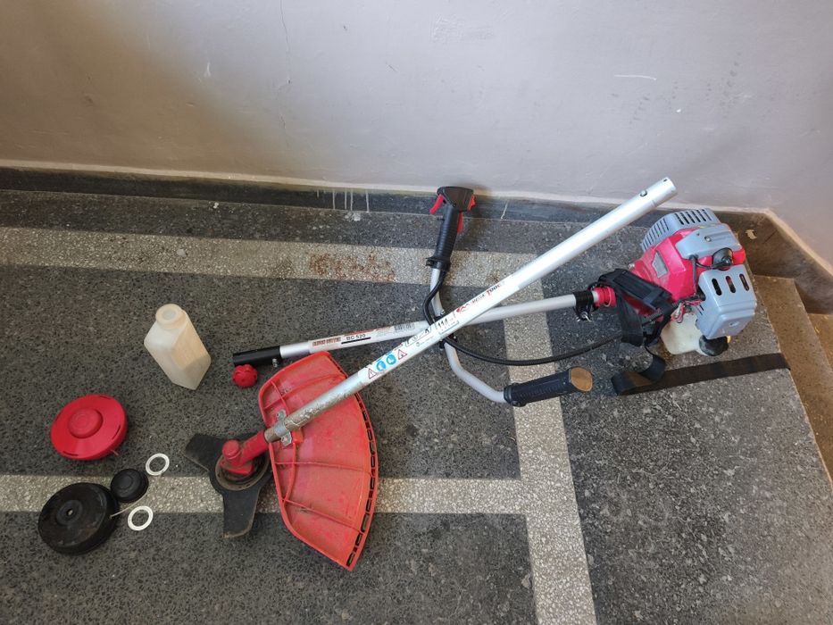 Моторна  КОСА MEGA TOOLS 52 CM3 резачка ( бензин тример ) BC520