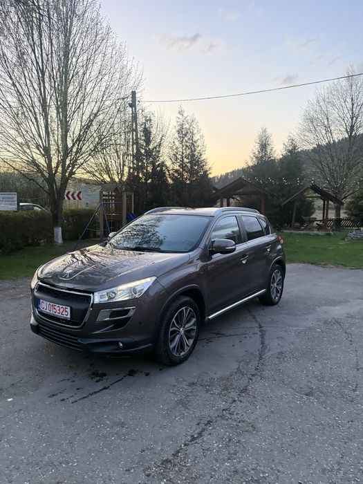 Peugeot 4008 numere rosii valabile full dotari Mitsubishi Asx 4x4 1.8 did 150cp panoramic