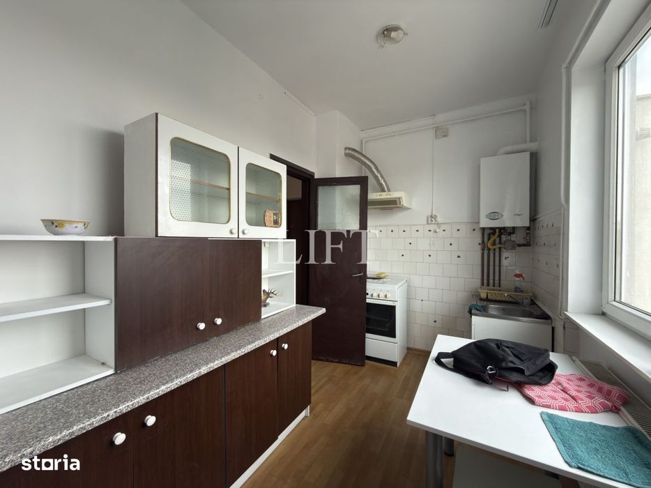 Apartament de 2 camere, decomandat, 50mp, Tractorul