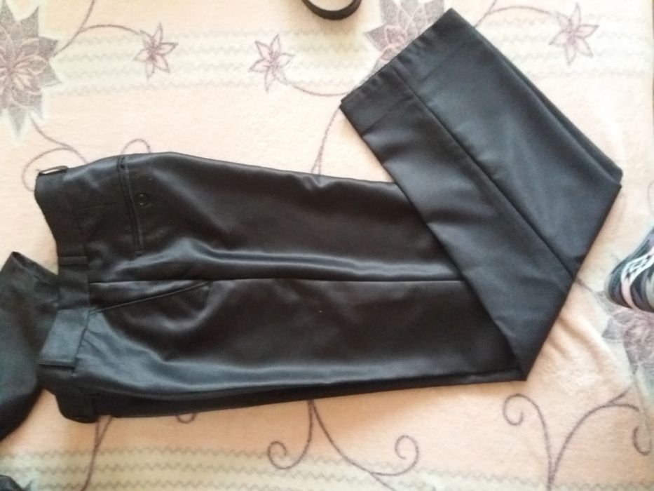 Продам мужской  костюм